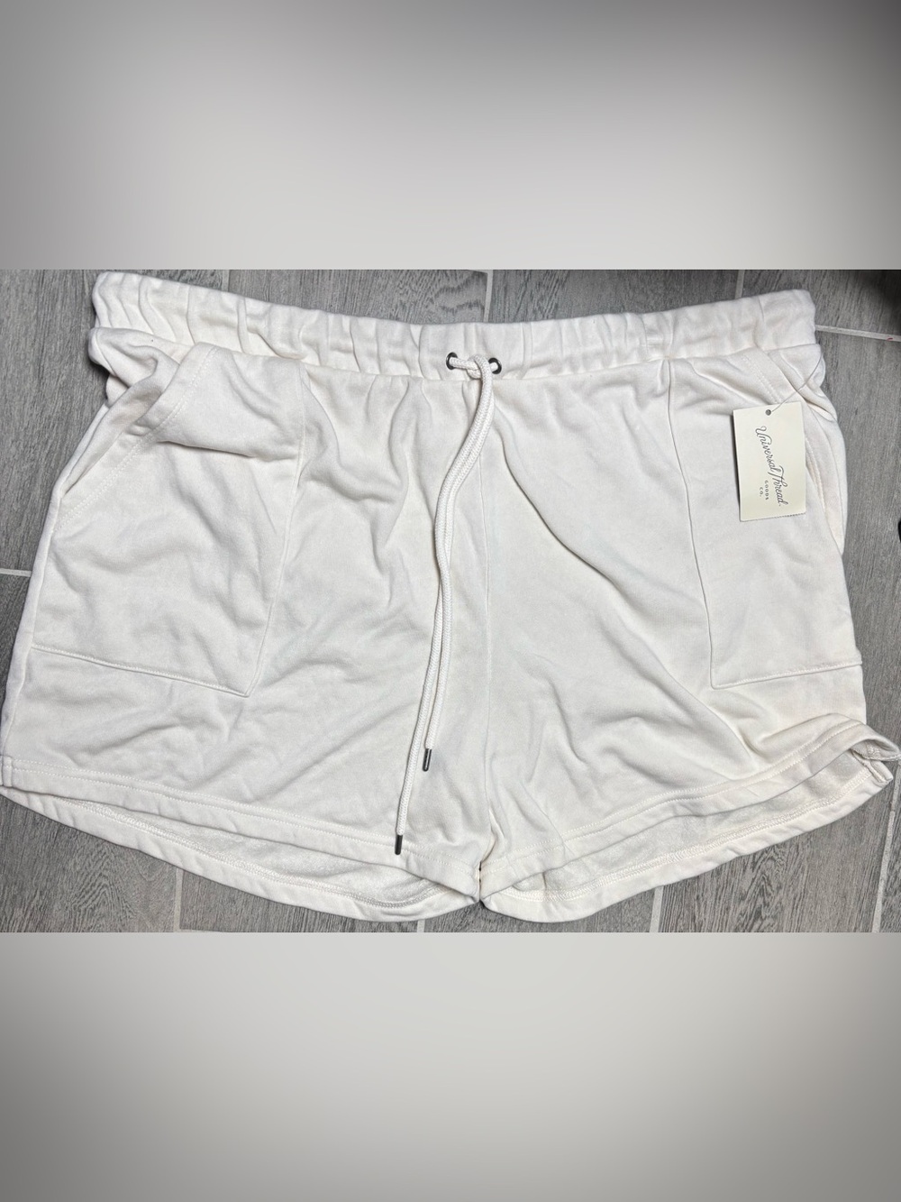 Women White Drawstring Casual Shorts